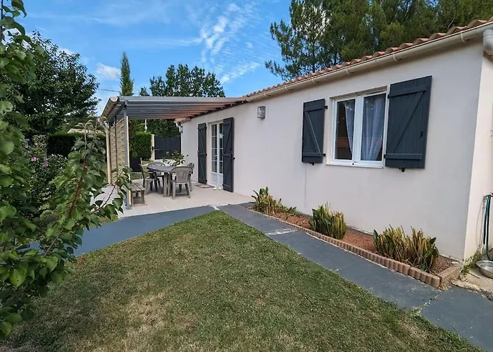 Maison A Semesterbostad